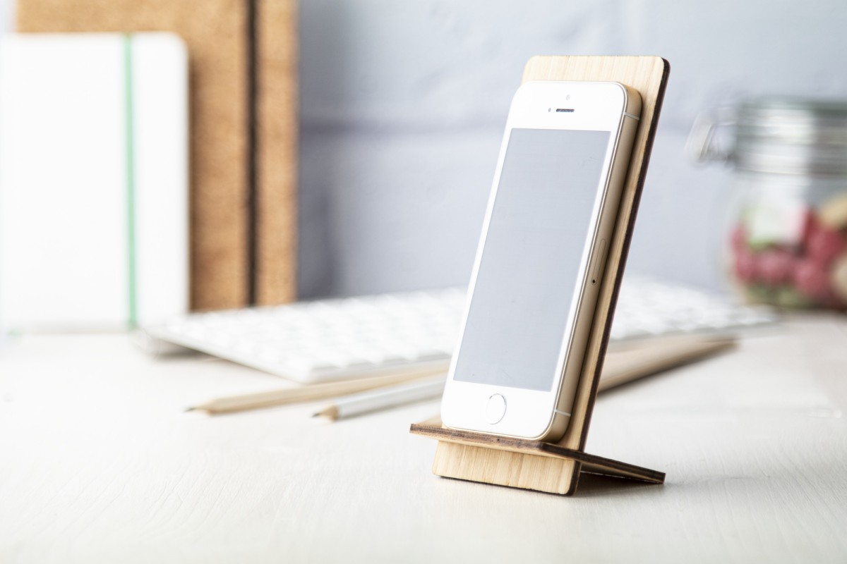 Supporto Portacellulare da Tavolo FARGESIA in Bambù Personalizzato